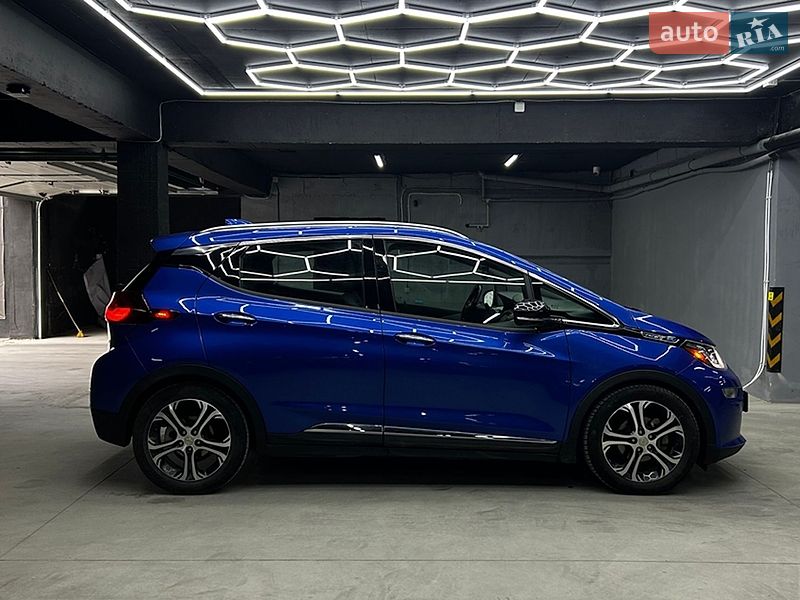 Хэтчбек Chevrolet Bolt EV 2018 в Черновцах