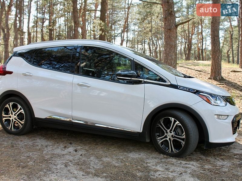 Хэтчбек Chevrolet Bolt EV 2019 в Днепре