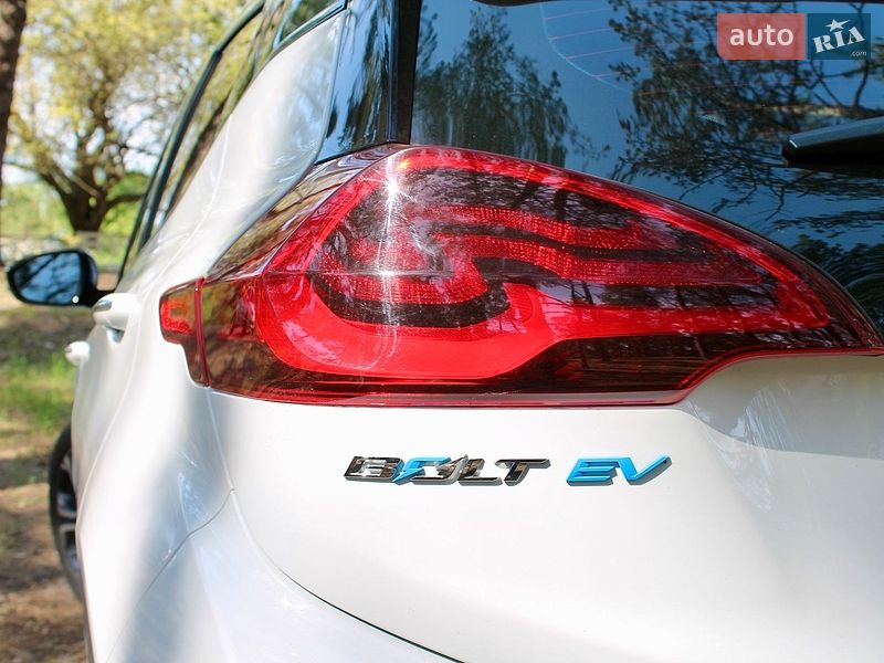 Хэтчбек Chevrolet Bolt EV 2019 в Днепре