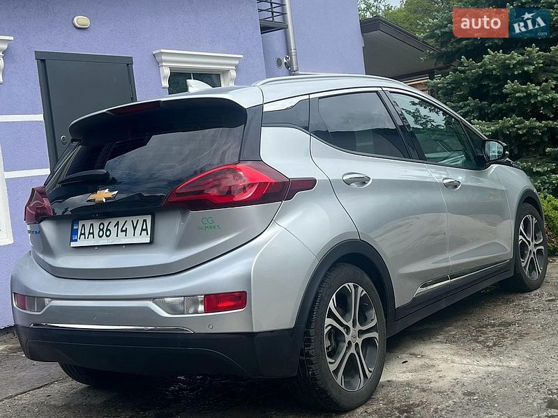 Хэтчбек Chevrolet Bolt EV 2017 в Киеве