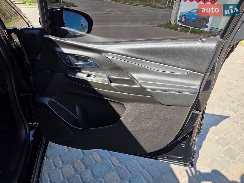 Хэтчбек Chevrolet Bolt EV 2023 в Змиеве