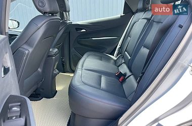 Хэтчбек Chevrolet Bolt EV 2020 в Киеве