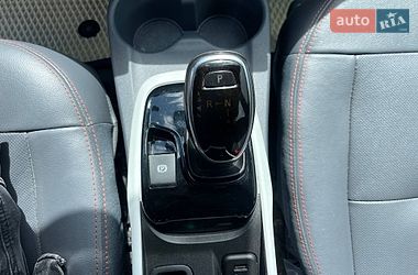 Хэтчбек Chevrolet Bolt EV 2020 в Киеве