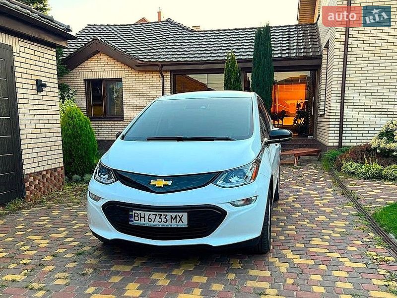 Хэтчбек Chevrolet Bolt EV 2019 в Фонтанке