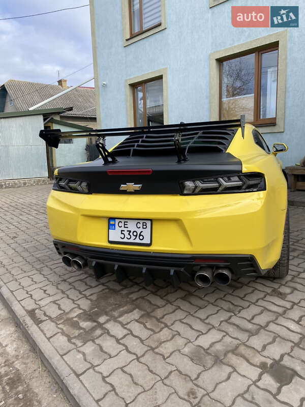 Купе Chevrolet Camaro 2017 в Заставній