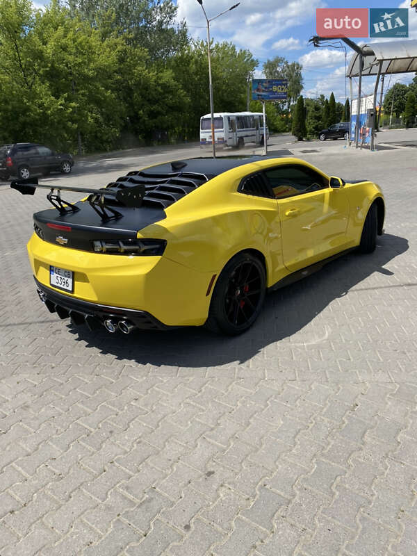 Купе Chevrolet Camaro 2017 в Заставній