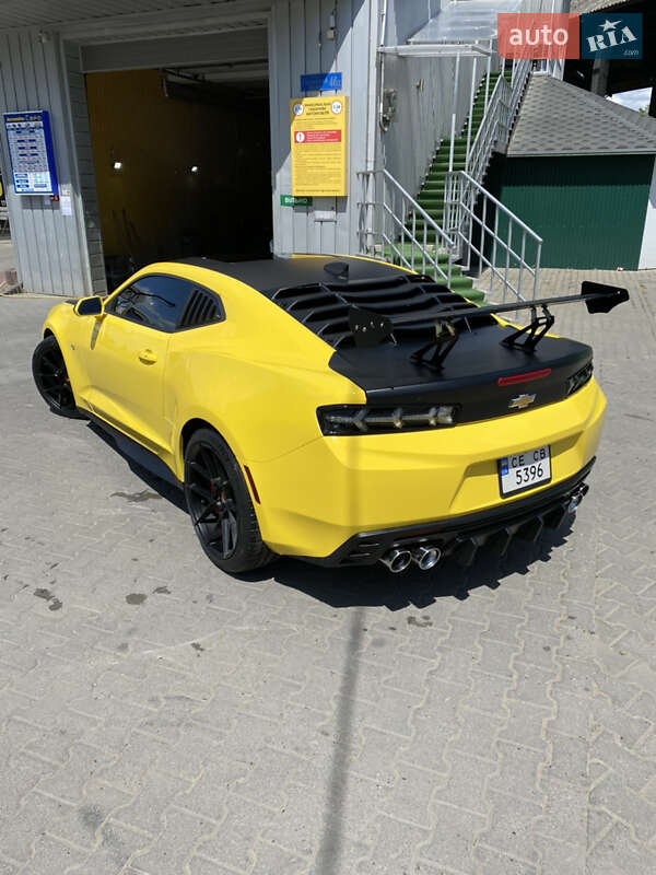 Купе Chevrolet Camaro 2017 в Заставній