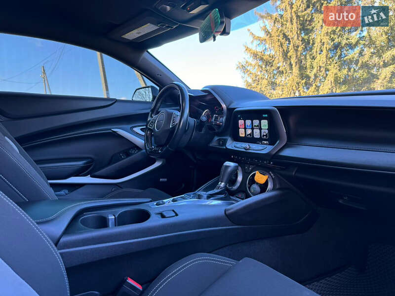 Купе Chevrolet Camaro 2017 в Ромнах