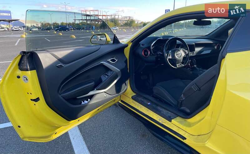 Купе Chevrolet Camaro 2017 в Киеве фото 14 Купе Chevrolet Camaro 2017 в Киеве