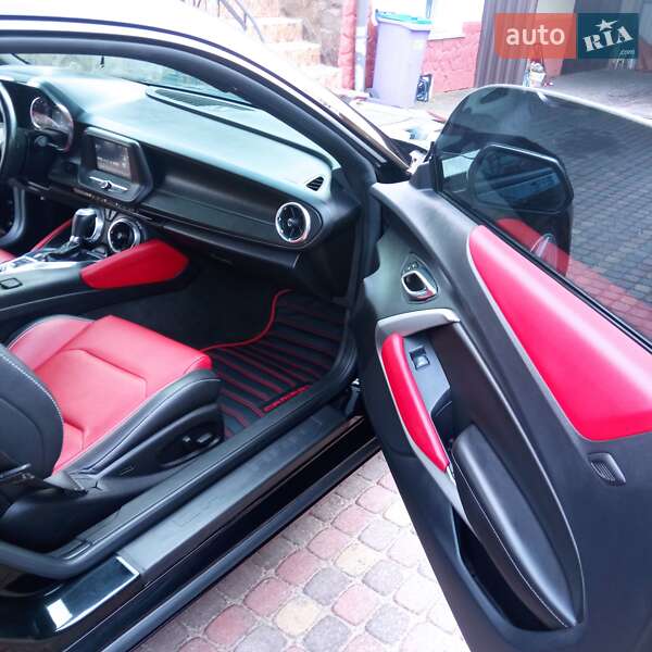 Купе Chevrolet Camaro 2016 в Львові