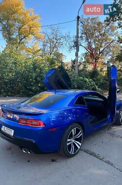 Купе Chevrolet Camaro 2013 в 