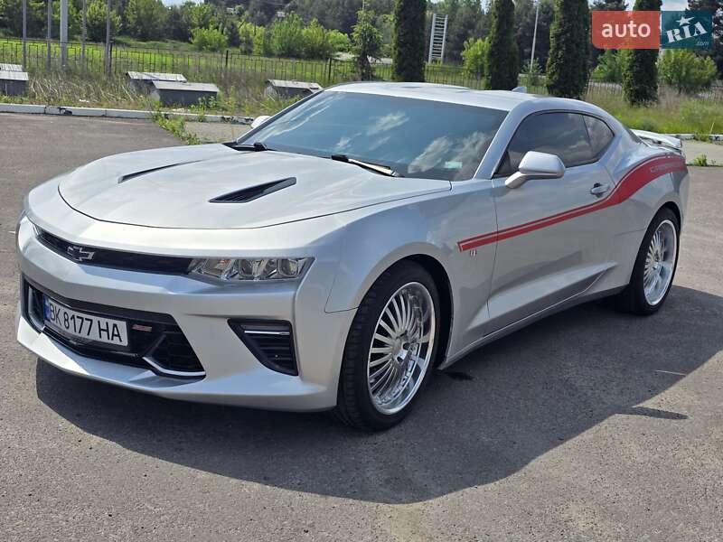 Купе Chevrolet Camaro 2016 в Дубні