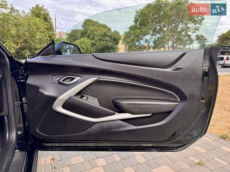 Кабриолет Chevrolet Camaro 2019 в Одессе фото 41 Кабриолет Chevrolet Camaro 2019 в Одессе