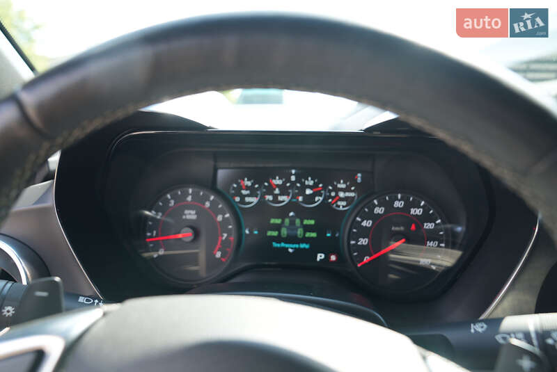 Купе Chevrolet Camaro 2016 в Києві фото 26 Купе Chevrolet Camaro 2016 в Києві