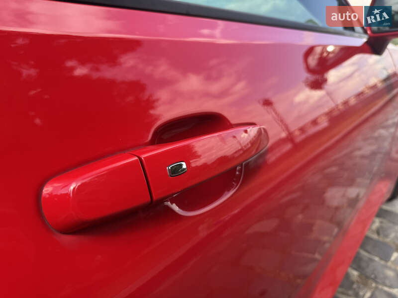 Кабриолет Chevrolet Camaro 2017 в Киеве