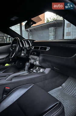 Купе Chevrolet Camaro 2012 в 