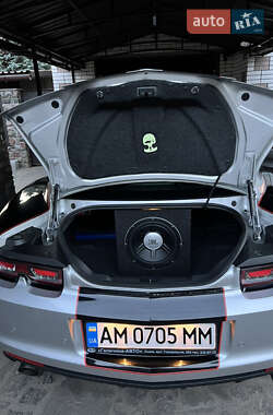 Купе Chevrolet Camaro 2012 в 