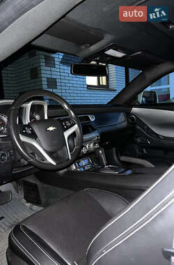 Купе Chevrolet Camaro 2012 в 