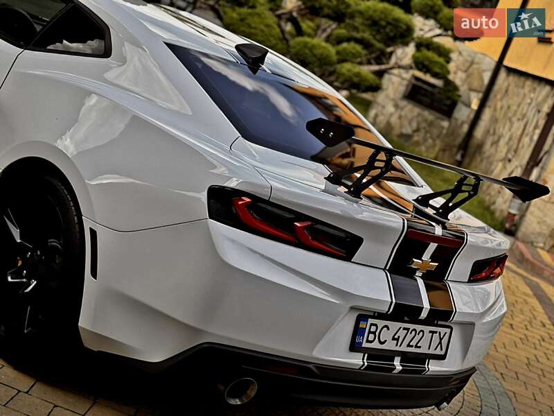 Купе Chevrolet Camaro 2017 в Львове