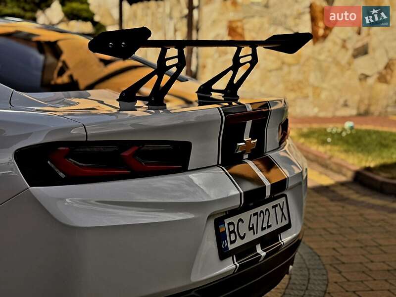 Купе Chevrolet Camaro 2017 в Львове