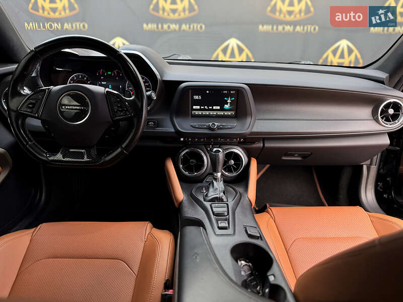 Купе Chevrolet Camaro 2016 в Киеве фото 18 Купе Chevrolet Camaro 2016 в Киеве