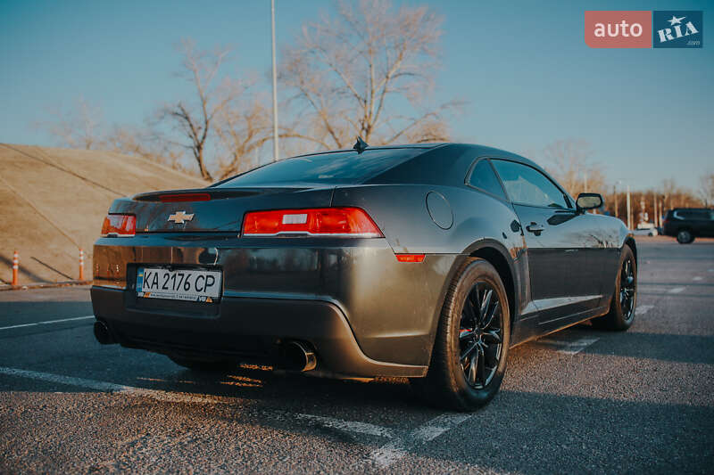 Купе Chevrolet Camaro 2015 в Киеве