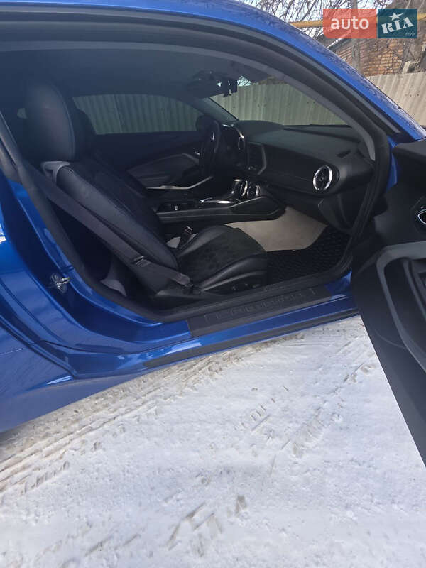 Купе Chevrolet Camaro 2016 в Дніпрі