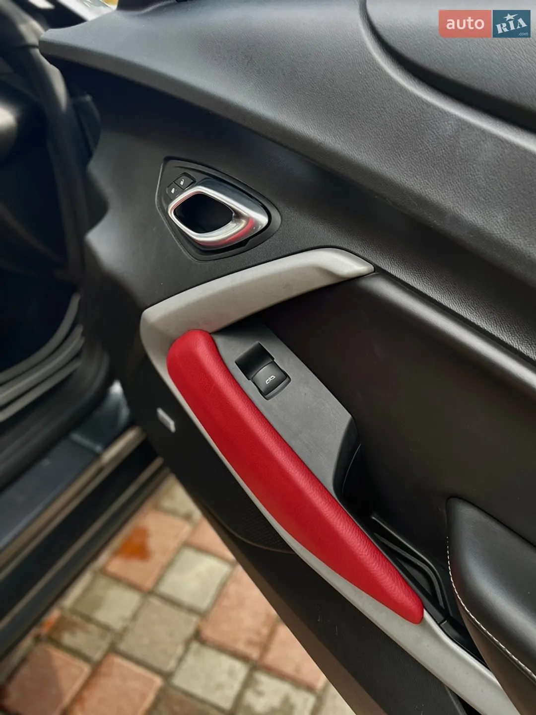 2018 Chevrolet Camaro - мініатюра 30