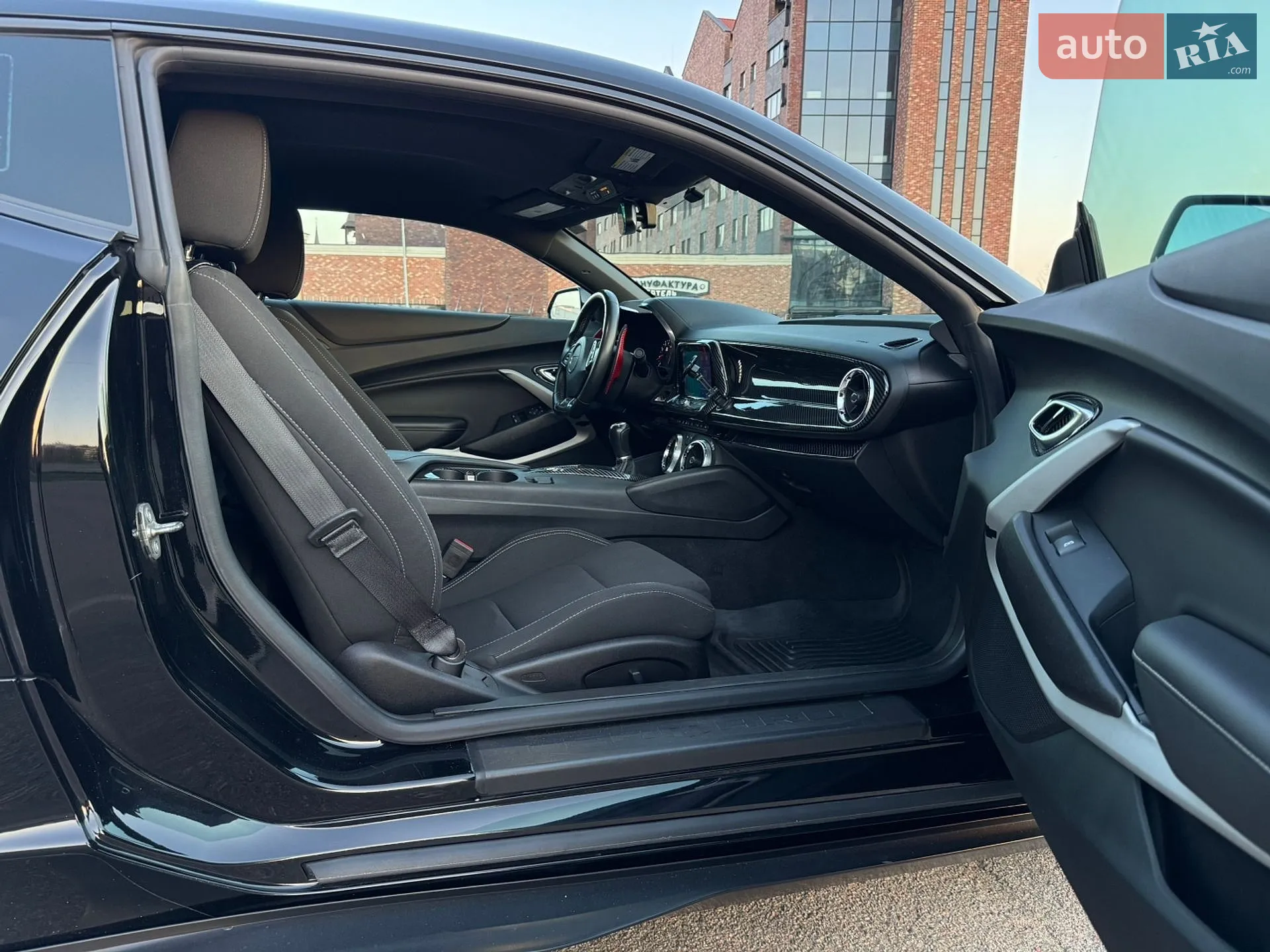 2018 Chevrolet Camaro - мініатюра 15