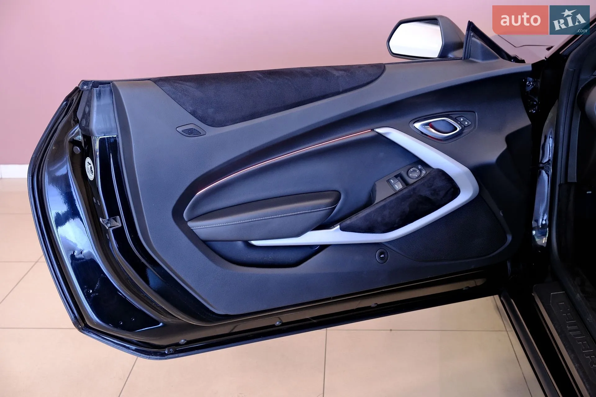 2019 Chevrolet Camaro - мініатюра 31