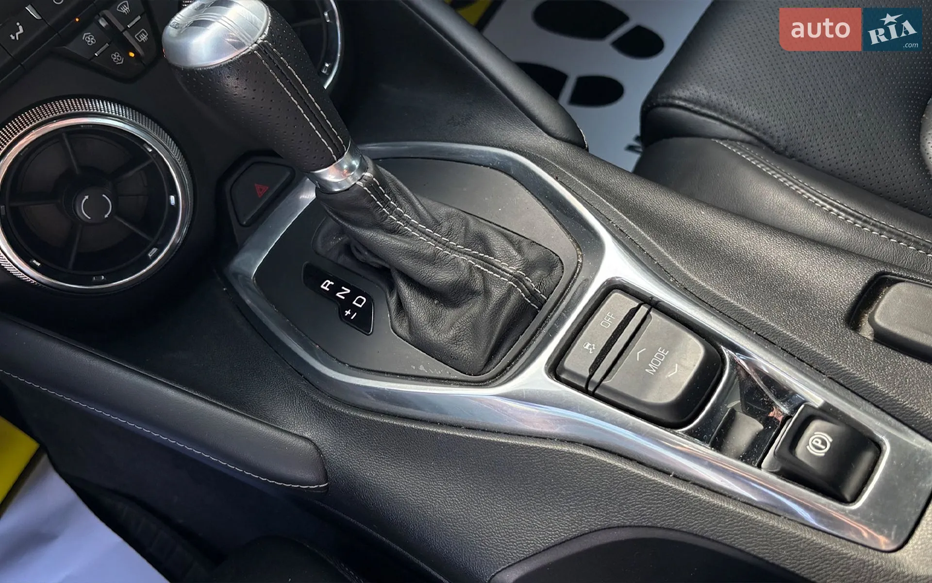 2018 Chevrolet Camaro - мініатюра 19