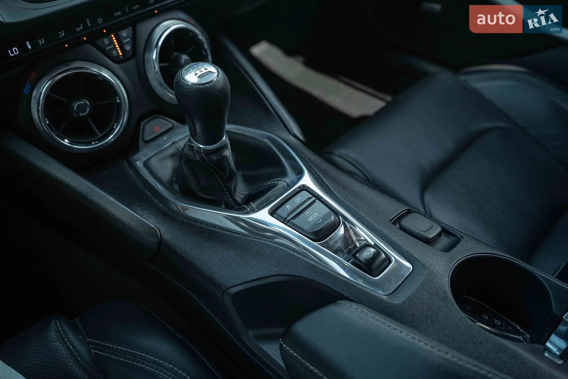 2016 Chevrolet Camaro - мініатюра 29