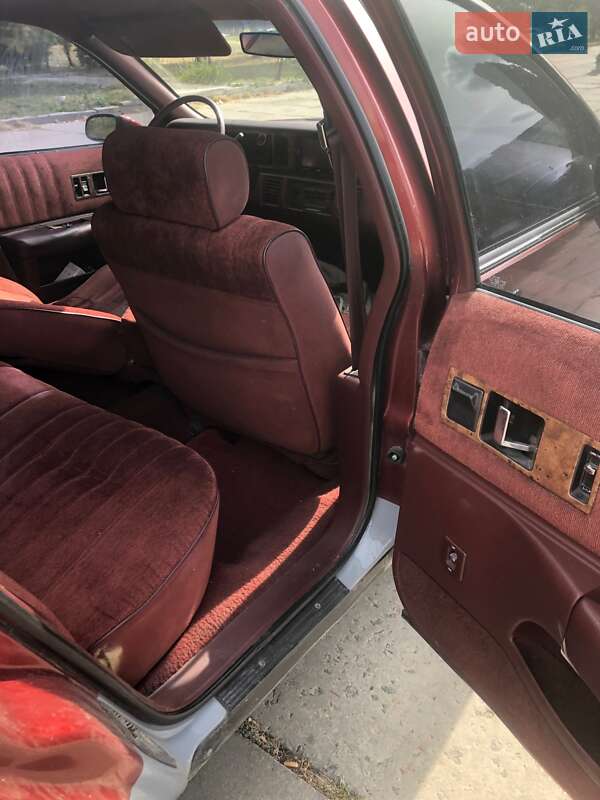 Седан Chevrolet Caprice 1992 в Белой Церкви