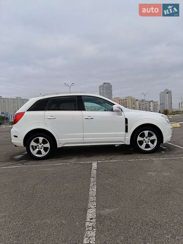 Внедорожник / Кроссовер Chevrolet Captiva Sport 2014 в Киеве