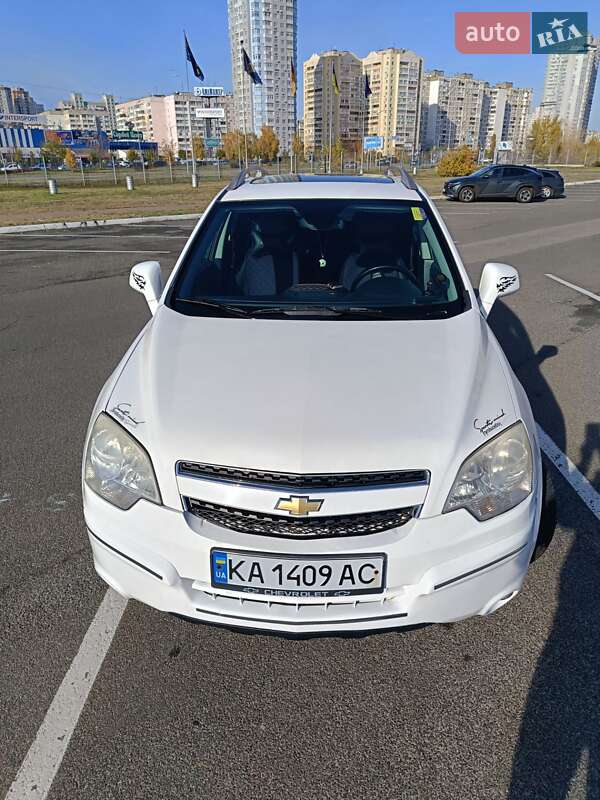 Позашляховик / Кросовер Chevrolet Captiva Sport 2014 в Києві