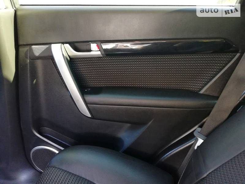 Позашляховик / Кросовер Chevrolet Captiva 2012 в Харкові
