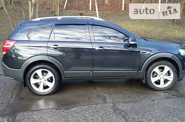 Позашляховик / Кросовер Chevrolet Captiva 2013 в 