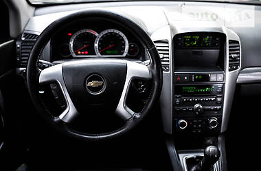 Позашляховик / Кросовер Chevrolet Captiva 2008 в 