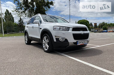 Позашляховик / Кросовер Chevrolet Captiva 2012 в 