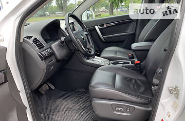 Позашляховик / Кросовер Chevrolet Captiva 2012 в 