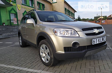 Позашляховик / Кросовер Chevrolet Captiva 2008 в 