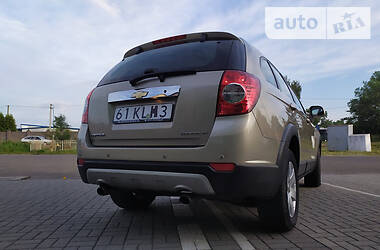 Позашляховик / Кросовер Chevrolet Captiva 2008 в 