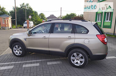 Позашляховик / Кросовер Chevrolet Captiva 2008 в 