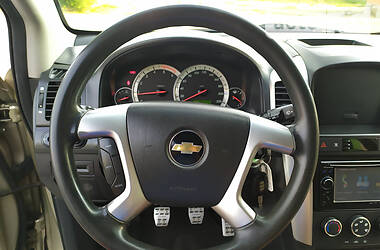 Позашляховик / Кросовер Chevrolet Captiva 2008 в 
