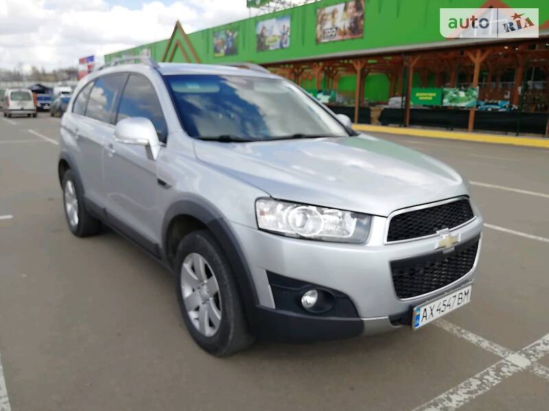 Позашляховик / Кросовер Chevrolet Captiva 2012 в Харкові