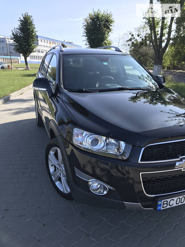 Внедорожник / Кроссовер Chevrolet Captiva 2011 в Сокале
