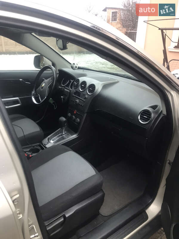 Внедорожник / Кроссовер Chevrolet Captiva 2014 в Киеве