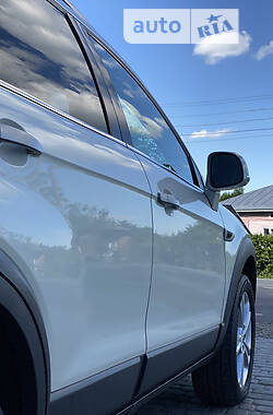 Внедорожник / Кроссовер Chevrolet Captiva 2012 в 