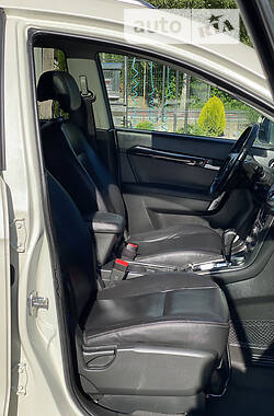 Внедорожник / Кроссовер Chevrolet Captiva 2012 в 