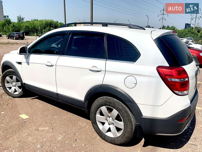 Внедорожник / Кроссовер Chevrolet Captiva 2014 в Полтаве